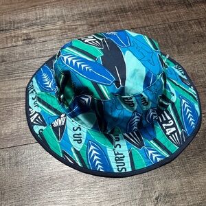 NWT Blue and Green Surf  Reversible Bucket Hat